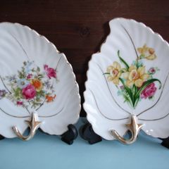 Two Vintage Trinket Dish  Leaf  Shape Plates  Japan ca 1900s