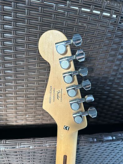 Squire by Fendor Electric Guitar Bundle