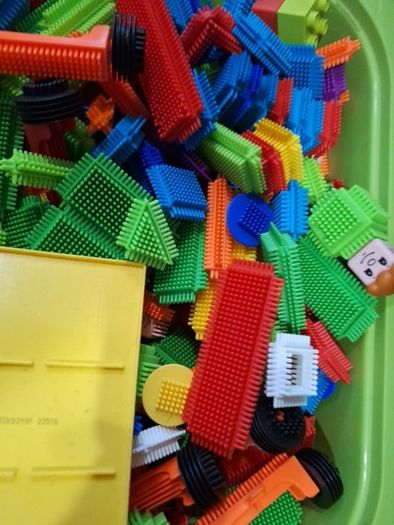 Stickle Bricks