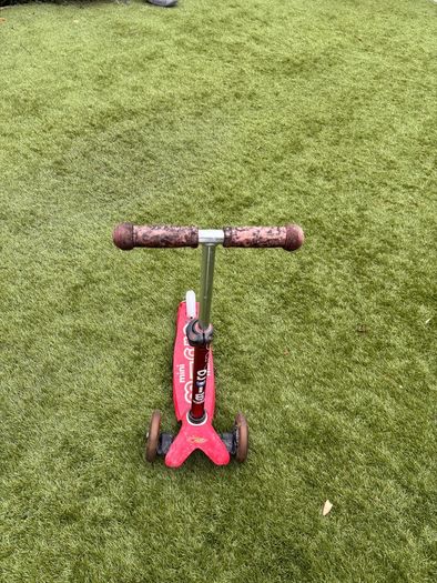 red micro scooter