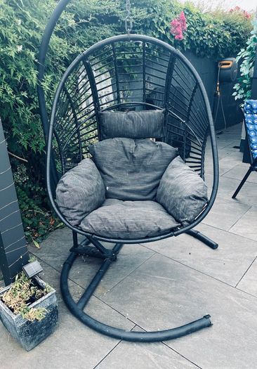 Garden egg chair