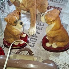2 Beautiful Boxer Dogs Ornament on oval plinth bases in Good Condition, Postage Available,