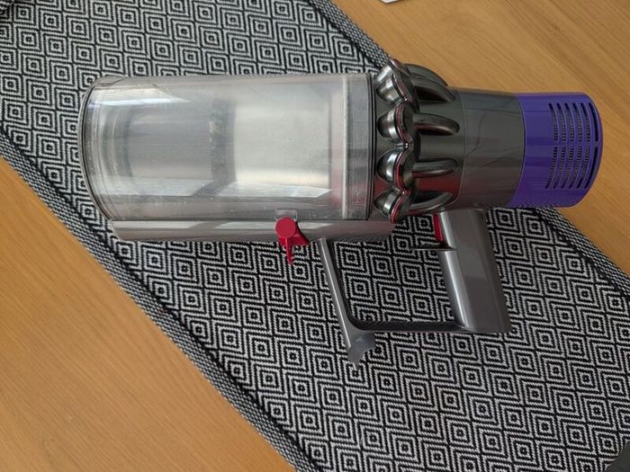 Dyson V10 for parts