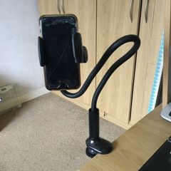 Flexible gooseneck phone holder