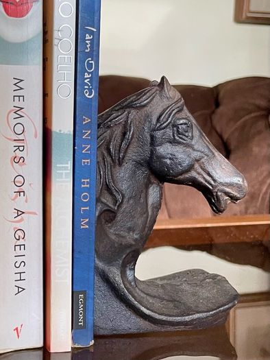 Set of 2 Textured Bronzed Metal Horse Head Bookends