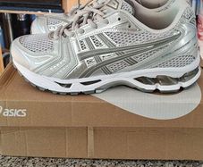 Asics Gel Kayano 14 Trainers