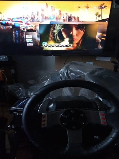 Logitech G27 Car simulator (PS3, PC compatible)  free delivery in Cork, mint condition