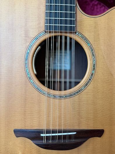 Mcilroy Guitar 12 String Cutaway