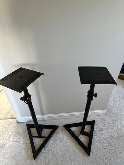 Yamaha HS8 Powered Studio Monitors - Pair