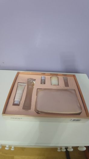 Makeup and Perfume Ghost Set (Vintage) Brand New