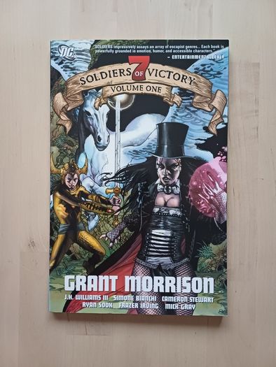 Seven Soldiers of Victory by Grant Morrison (Volume 1 to 4 DC Comics Graphic Novels 2006)