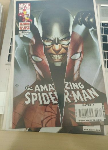 Amazing Spiderman comics x 8