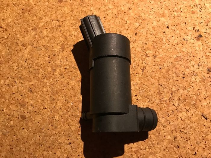 Washer Pump Volvo S 80