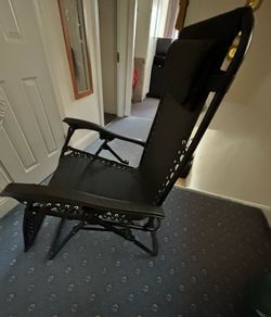 2 x Indoor Outdoor foldable chairs  (lot)