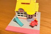 Vintage Polly pocket toy shop