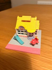 Vintage Polly pocket toy shop