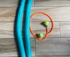 Kids Swimming Aids - Noodles and underwater tunnel