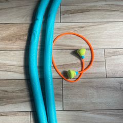 Kids Swimming Aids - Noodles and underwater tunnel