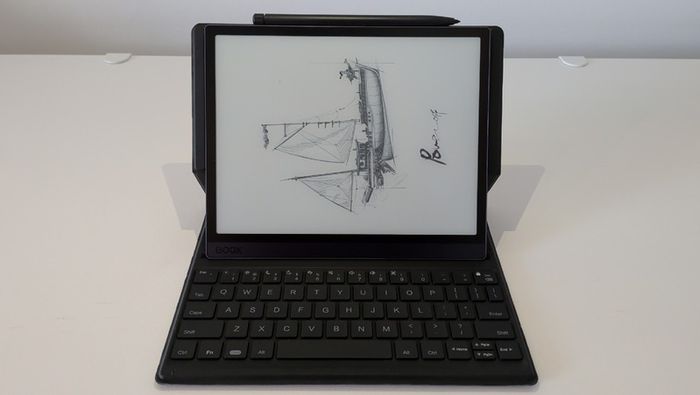 BOOX Tab Ultra 10.3" w/ stylus and keyboard cover