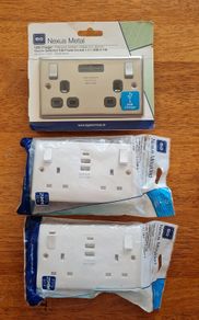 3 usb socket, two white, one sliver New