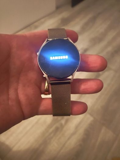 Samsung galaxy 4 smart watch 40mm