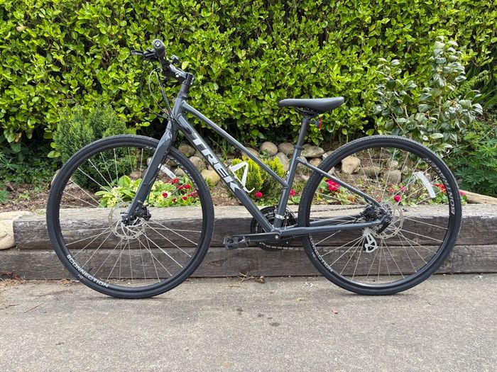 Comfortable performance: Trek FX 1 mid-step (size small)