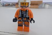 100% LEGO Star Wars Luke Skywalker Minifigure Jedi X-Wing Pilot 75301 75313 sw1139