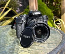 Canon 450D Camera