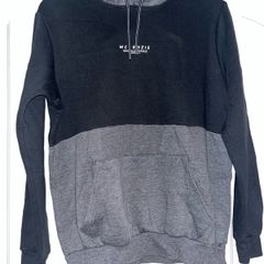 Black and Grey McKenzie Jumper and Tracksuit bottoms size Large