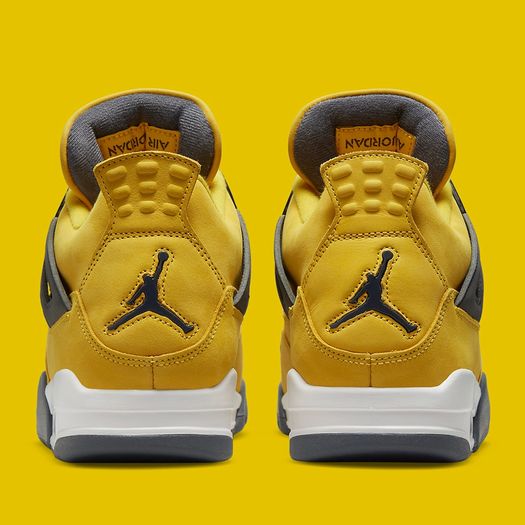 Nike Air Jordan 4 Lightning UK 11 / US 12 DEADSTOCK