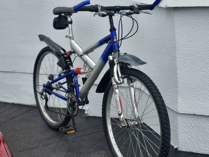 MOUNTAIN BIKE used in working order
