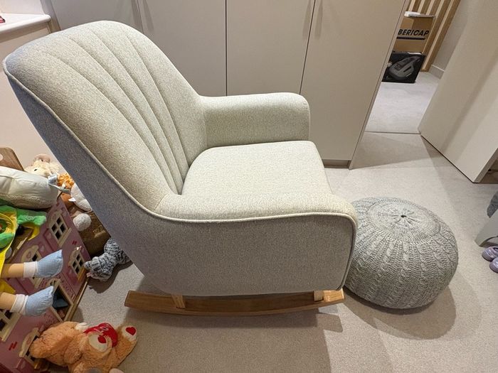 Feeding / Ricking Chair