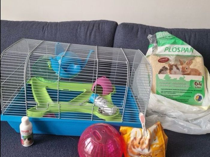 Hamster Cage & Supplies