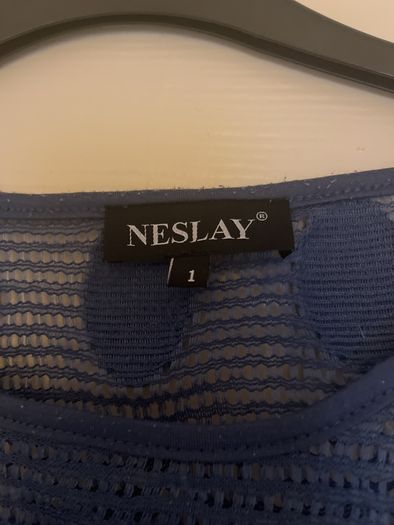 Neslay top size 1
