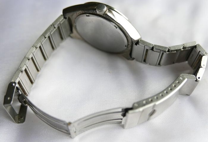 Ascot Water Resistant  30 M Men Quartz Watch New Battery