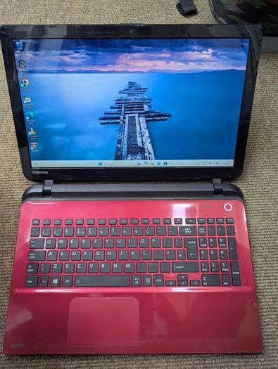 Toshiba Satellite L50d-b