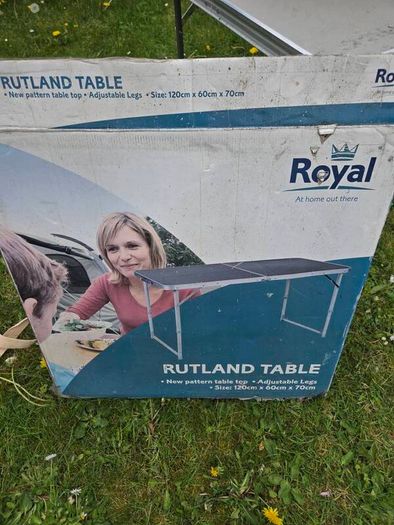 Royal Atlanta 6 tent 2 tables tent carpet steel bed