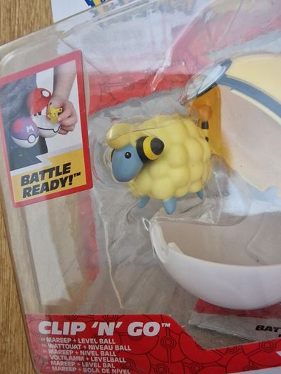 Pokemon Clip N Go Mareep and Level Ball