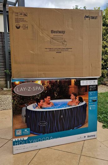 Brand New Bestway Lay-Z-Spa Hollywood Luxe