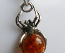 Vintage 925 Sterling Silver and Genuine Baltic Amber Spider Pendant length 16" - 4,8g