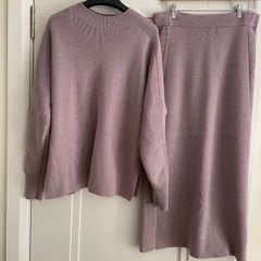 Jaeger merino wool lilac skirt and jumper