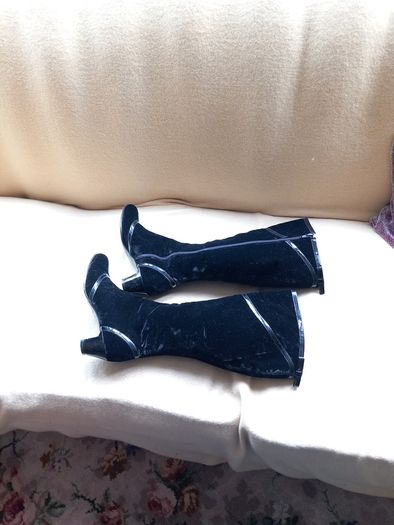 Marc Jacobs Luxurious Black Boots Leather Lined, Leather Soles, Velvet Appearance Outer with Patent Trim .