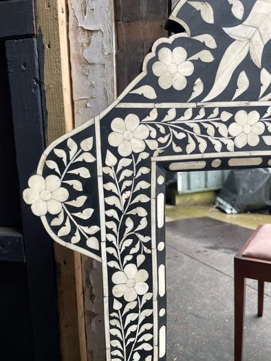 Inlay mirror