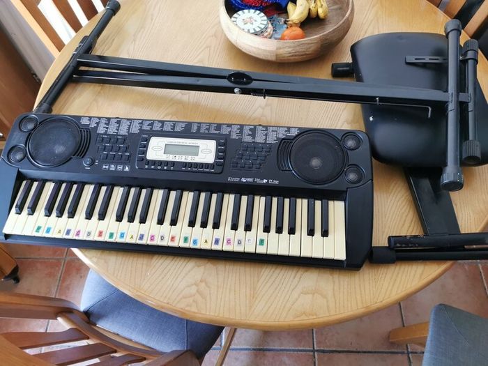 electronic keyboard 54 keys
