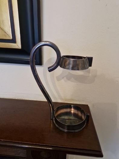 champagne holder