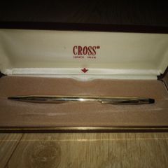 Cross 10kt rolled gold pencil.