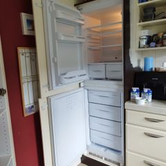 indesit Integrated Fridge/Freezer