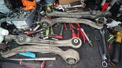 Audi a6 c6 diesel petrol Genuine AUDI lower suspension wishbone control arms.ball joints bushes.S-line 2.0tdi, 2,7 tdi, 3.0 tdi, 2.0 tfsi, 2.4, 3.0 petrol. Parts breaking