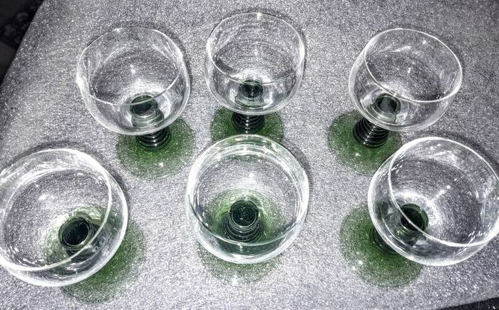 6 green  Alsace glasses