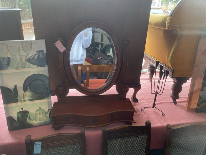 standing mirror